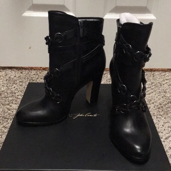 VC John Camuto Cai Round Toe Ankle Boot size 7.5M - Picture 6 of 7